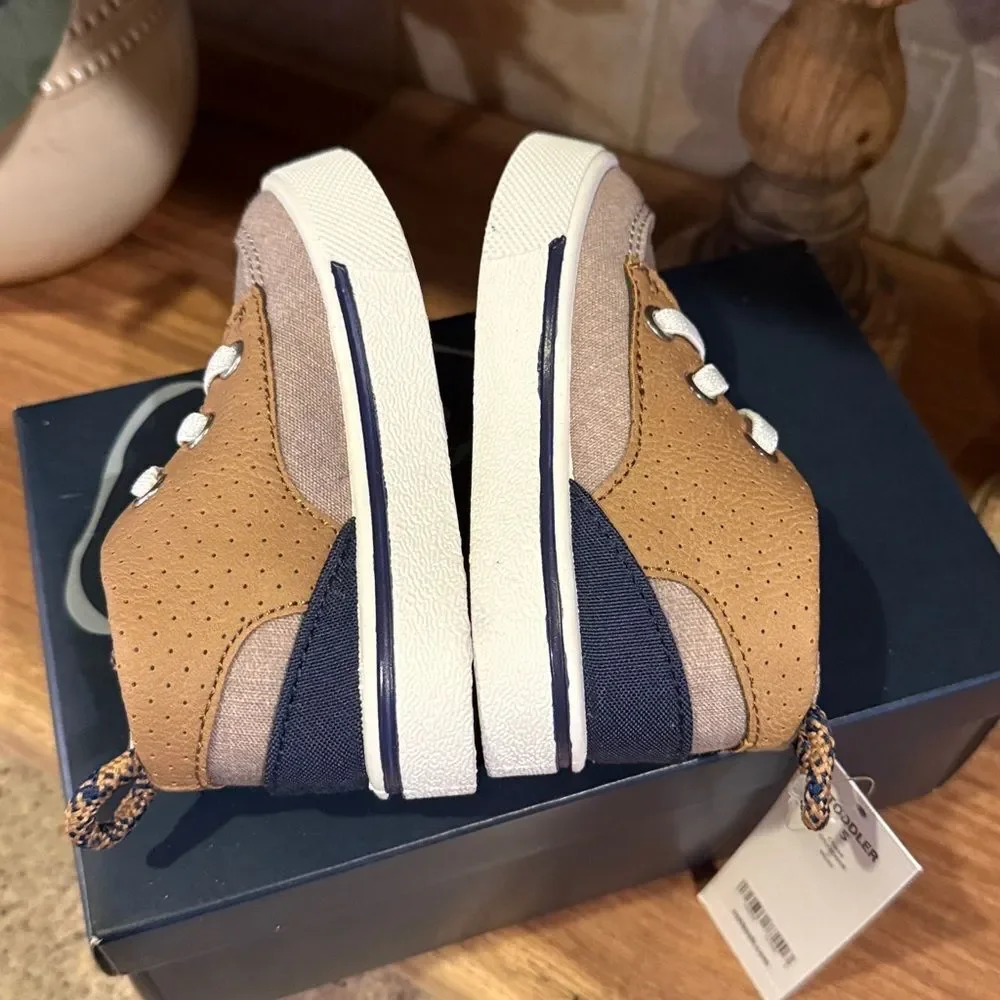 OshKosh B'gosh Tan and Blue Kids Shoes - Size 5 - NWB